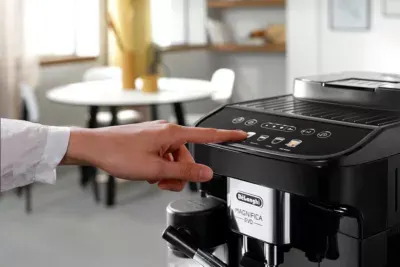 Delonghi - Expresso Broyeur Magnifica Evo My Latte Feb2961.B Noir — vue 8
