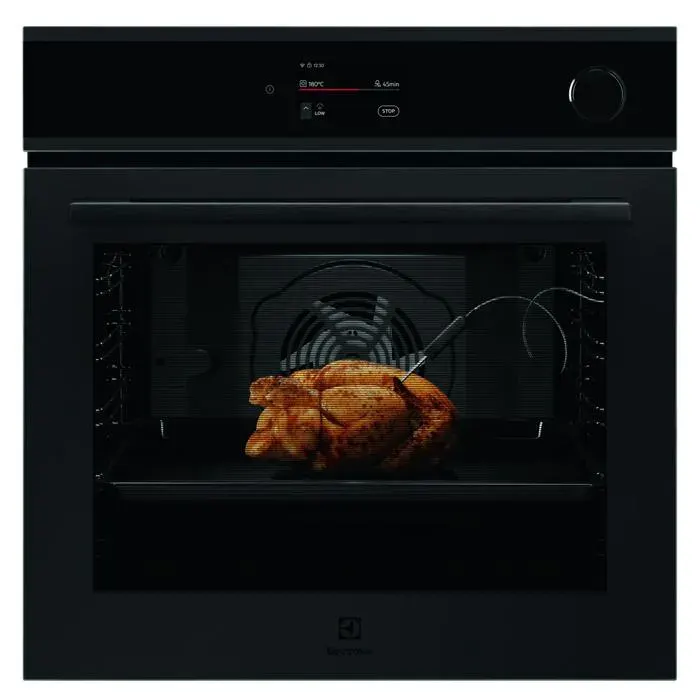 Four Encastrable Pyrolyse 700 MealAssist avec SteamCrisp ELECTROLUX EOC9P3XT Classe A++ Noir mat