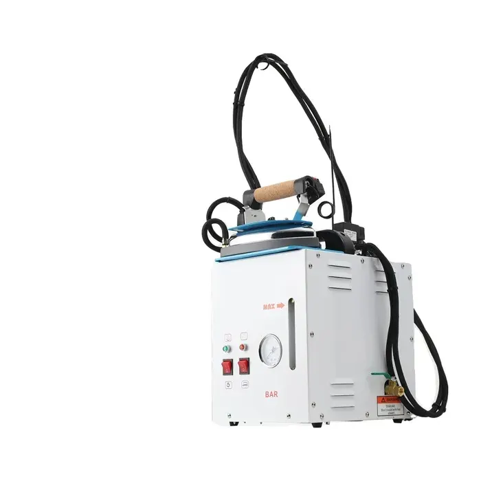 Générateur de vapeur capacité de 5 litres puissance de 2250W tension de 220V pression de vapeur réglable design ergonomique