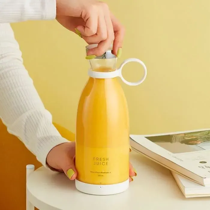 JOULLI Mini extracteur de jus juicer Pour shakes et smoothies Fruits Légumes mixeur portable rechargeable par USB Blanc