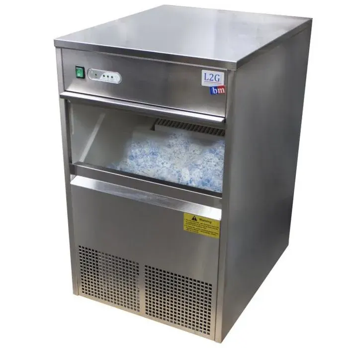 Machine à glaçons creux PRO 50 kg par jour réserve de 10 Kg 260 W 220V - MONO