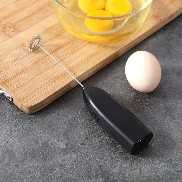Mélangeur de lait Mini Batteur à Oeufs Électrique à Main Ménage Mousseur à Lait au Café Mélangeur Outils de Cuisine