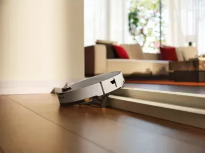 Roborock - Robot Aspirateur Laveur Saros 20 Sonic Complete — vue 9