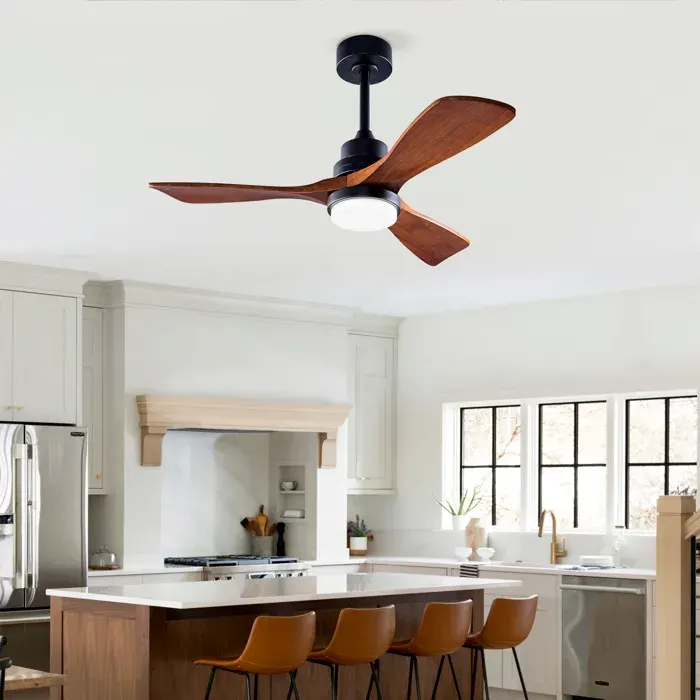 Zitty Ventilateur de Plafond avec Lumière et Télécommande Moteur DC Silencieux Réversible 6 Vitesses 107cm Métal Blanc